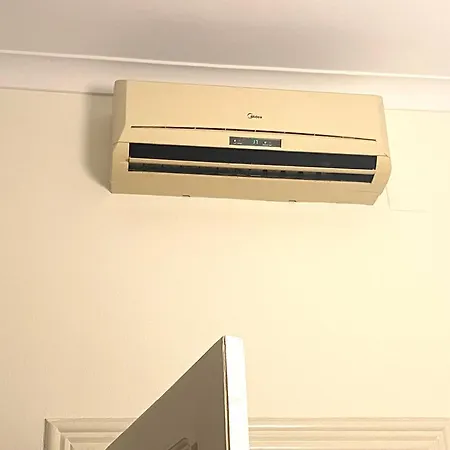 Holidays Nocleg ze śniadaniem